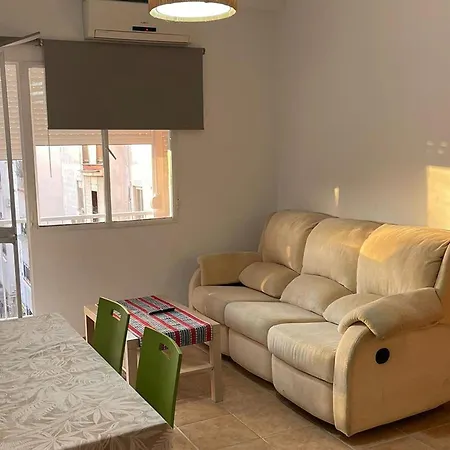 Cosy With Shared Balcony شقة إشبيلية